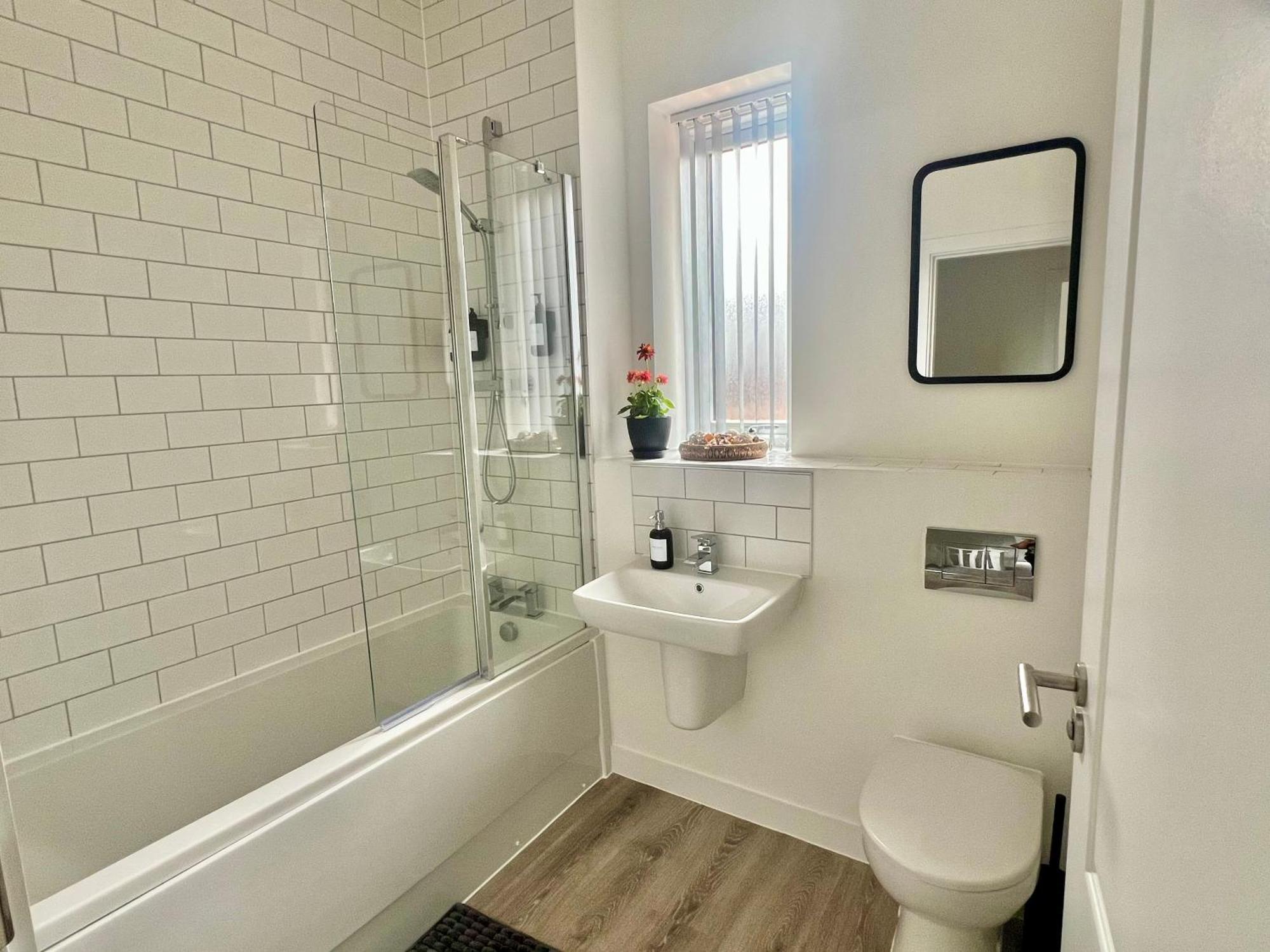 The Parkes A Stylish 3Br House, 5 Mins From Central Birmingham Close To The Edgbaston Stadium, The Hippodrome, Uob, Aston And Bcu, China Town, Kings Heath Bhx Airport And Much More Buitenkant foto