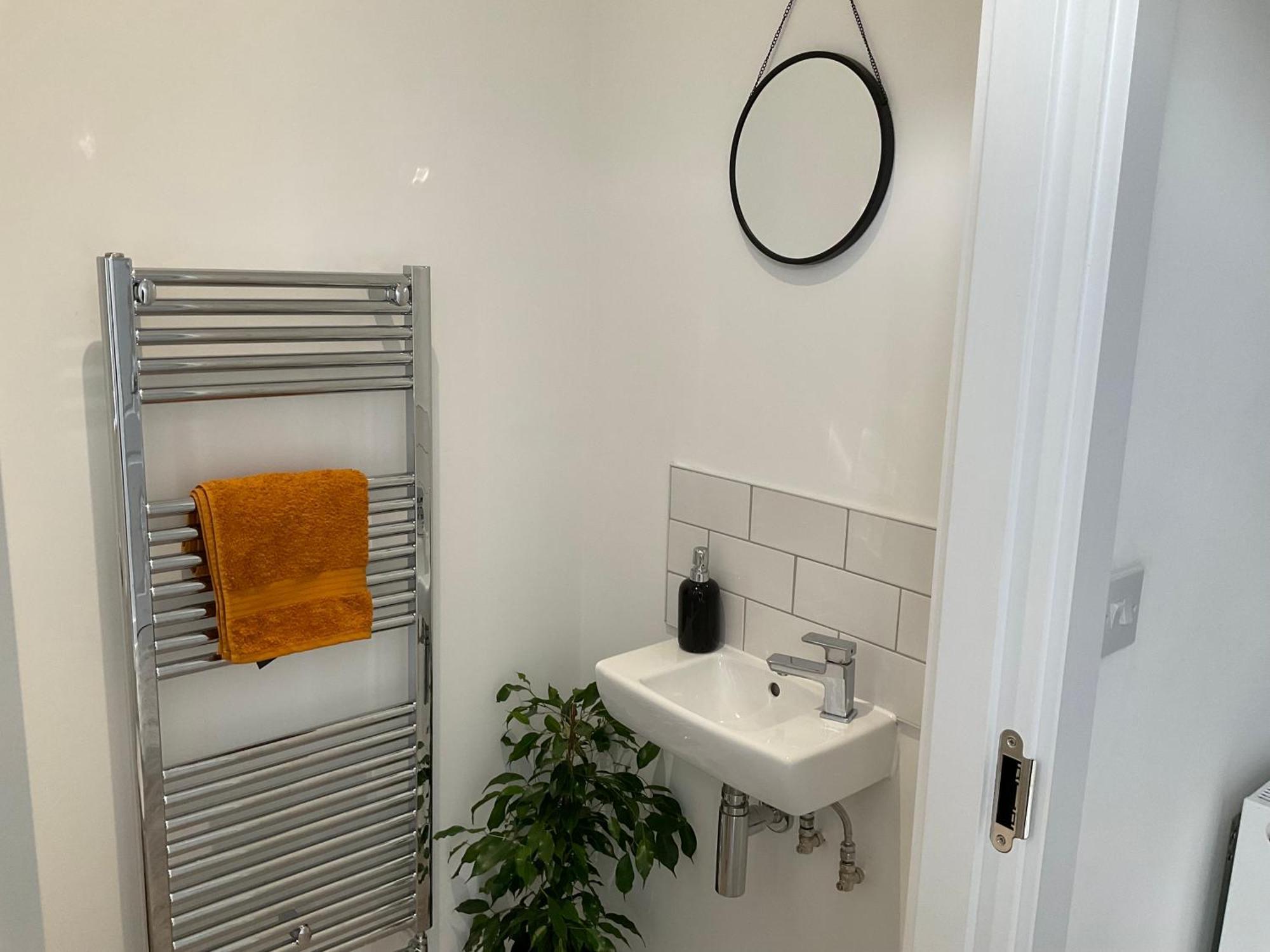The Parkes A Stylish 3Br House, 5 Mins From Central Birmingham Close To The Edgbaston Stadium, The Hippodrome, Uob, Aston And Bcu, China Town, Kings Heath Bhx Airport And Much More Buitenkant foto