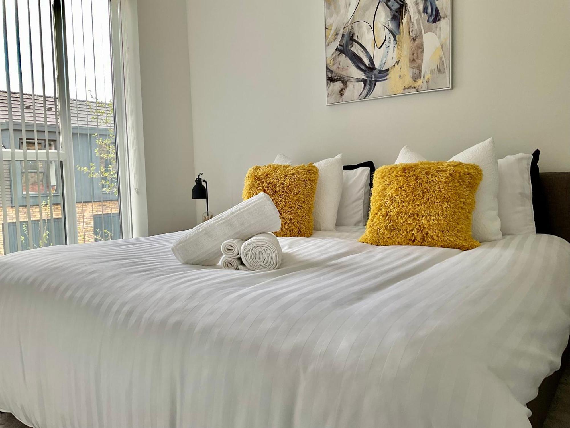The Parkes A Stylish 3Br House, 5 Mins From Central Birmingham Close To The Edgbaston Stadium, The Hippodrome, Uob, Aston And Bcu, China Town, Kings Heath Bhx Airport And Much More Buitenkant foto