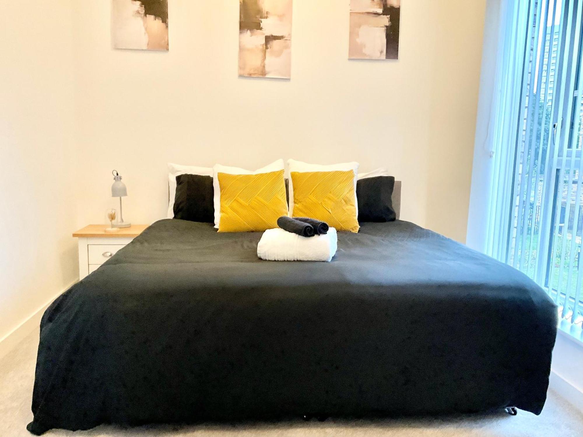 The Parkes A Stylish 3Br House, 5 Mins From Central Birmingham Close To The Edgbaston Stadium, The Hippodrome, Uob, Aston And Bcu, China Town, Kings Heath Bhx Airport And Much More Buitenkant foto