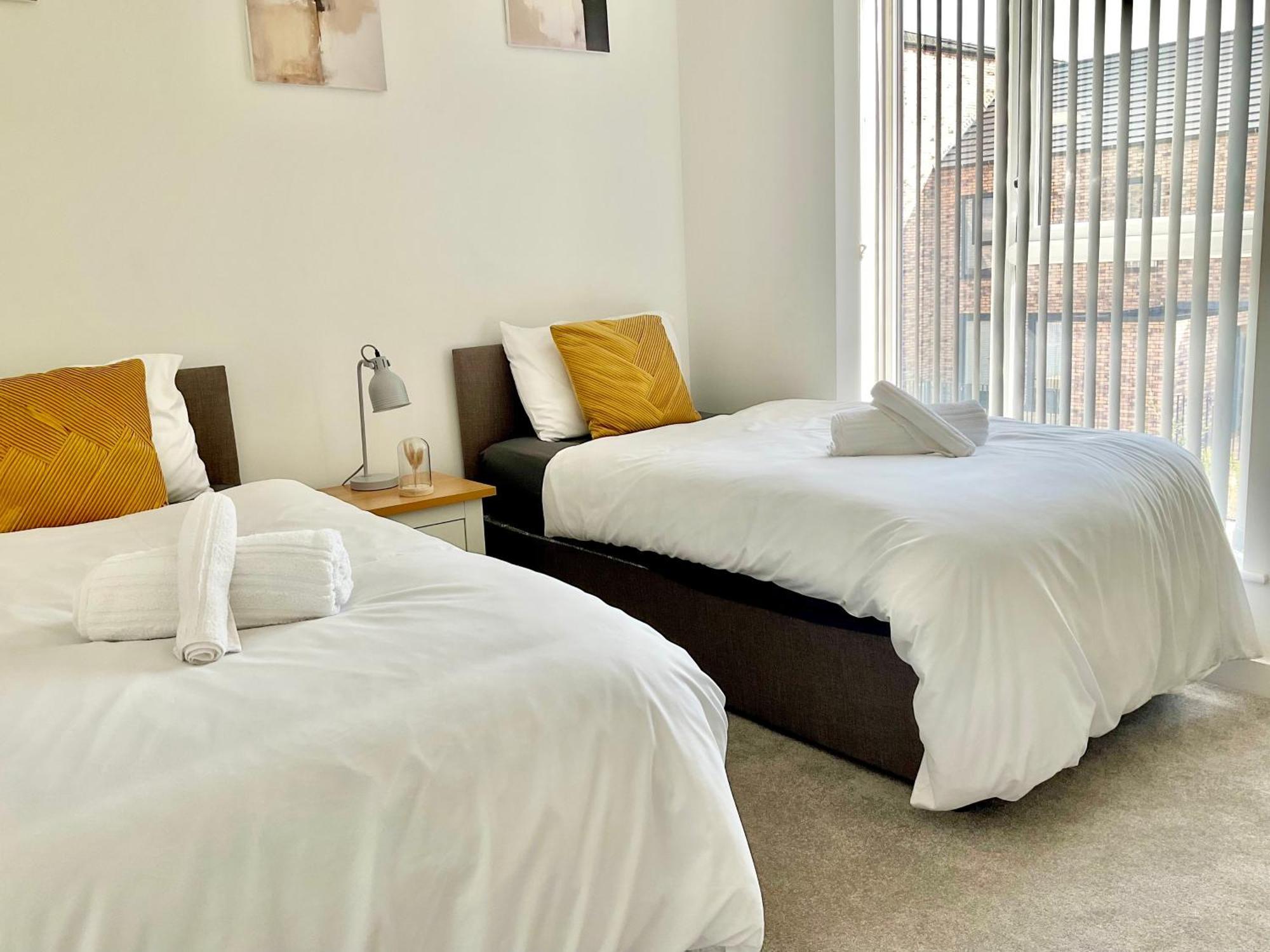 The Parkes A Stylish 3Br House, 5 Mins From Central Birmingham Close To The Edgbaston Stadium, The Hippodrome, Uob, Aston And Bcu, China Town, Kings Heath Bhx Airport And Much More Buitenkant foto