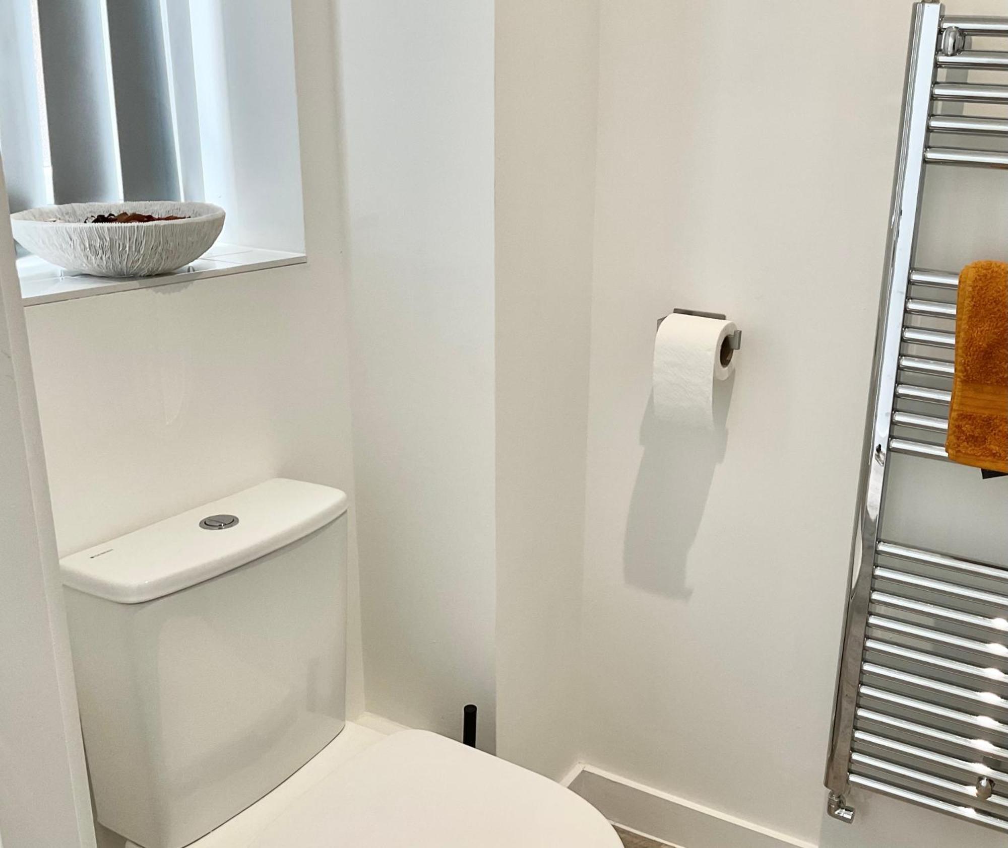 The Parkes A Stylish 3Br House, 5 Mins From Central Birmingham Close To The Edgbaston Stadium, The Hippodrome, Uob, Aston And Bcu, China Town, Kings Heath Bhx Airport And Much More Buitenkant foto